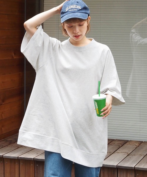 tiptop(ティップトップ)の「ラグランロゴBIGプルオーバー(Tシャツ/カットソー・レディース・A/パープル/アイボリー/ブラック/グレー・FREE)」の17枚目の写真