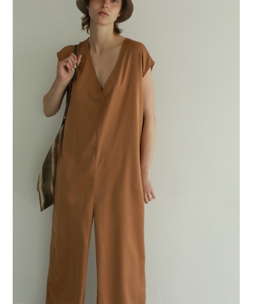 AMAIL(アマイル)の「Rollcake cover all(つなぎ/オールインワン・レディース・ブラック/ライトブラウン・FREE)」の11枚目の写真