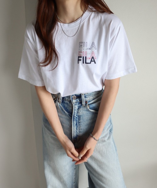 FILA(フィラ)の「FILA 4段ロゴバックプリントTシャツ(Tシャツ/カットソー・レディース・ホワイト/ネイビー/ブラック・L/M/XL)」の5枚目の写真