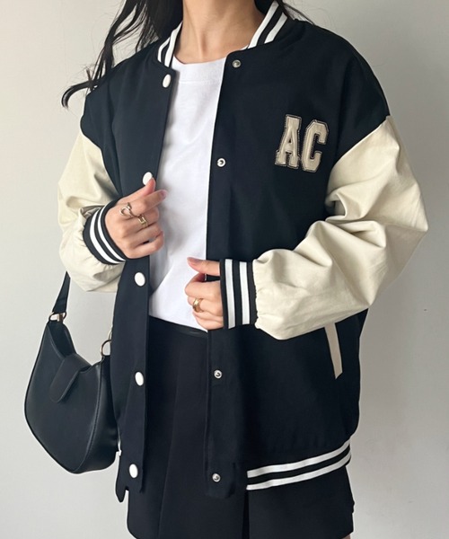 CLEA（クレア）の「ワンポイント刺繍 配色オーバーサイズスタジャン（スタジャン・レディース・ブラック/アイボリー・FREE）」の10枚目の写真