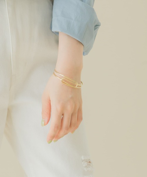 SMELLY（スメリー）の「メタルクロスバングル（バングル/リストバンド・レディース・ゴールド/シルバー・-）」の3枚目の写真
