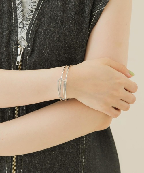 SMELLY（スメリー）の「メタルクロスバングル（バングル/リストバンド・レディース・ゴールド/シルバー・-）」の6枚目の写真