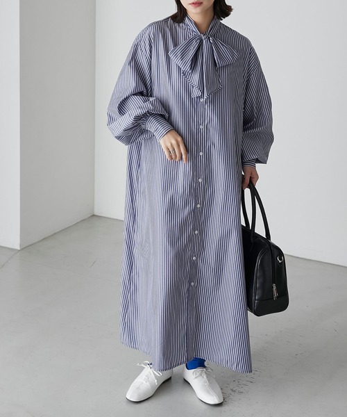 BONLECILL（ボンルシール）の「2way ボリュームスリーブ クラシカルボウタイリボンシャツワンピース（シャツワンピース・レディース・ブルー/ネイビー系/オフホワイト/ブラック系・FREE）」の4枚目の写真