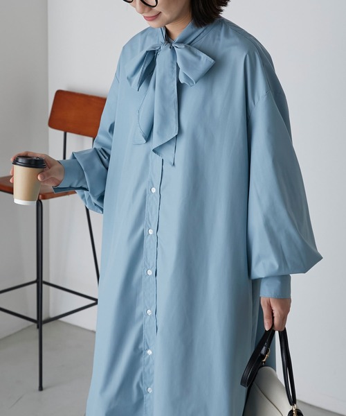 BONLECILL（ボンルシール）の「2way ボリュームスリーブ クラシカルボウタイリボンシャツワンピース（シャツワンピース・レディース・ブルー/ネイビー系/オフホワイト/ブラック系・FREE）」の3枚目の写真
