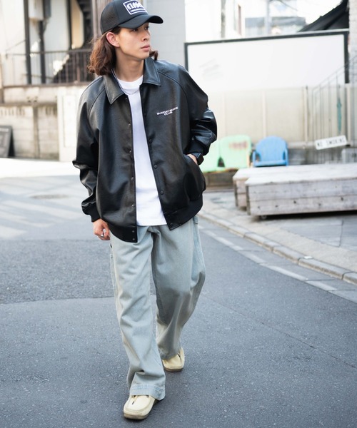 美品フェイクレザー フロントワッペン ジップアップブルゾン ライトブルー WEGO（ウィゴー）の「WEGO/フェイクレザーワッペンブルゾン（ブルゾン