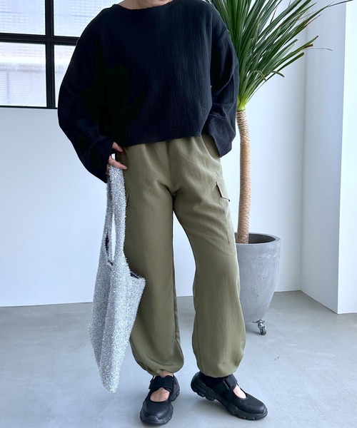 LEPSIM(レプシィム)の「クロップド長袖プルオーバー 908511(Tシャツ/カットソー・レディース・オレンジ/ライトグリーン/ブラック/アイボリー・FREE)」の11枚目の写真
