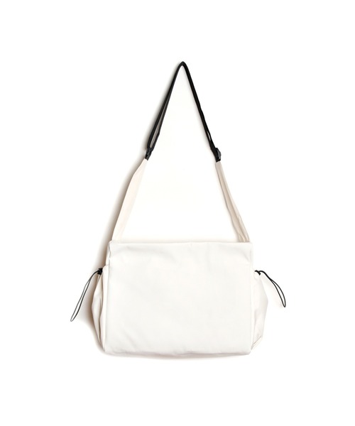 MASSIVE STORE(マッシブストア)の「【recomend selection/セレクト】quadruple pocket drawstring bag 4つの巾着ポケットショルダーバッグ(ショルダーバッグ・メンズ・グレー/ブラック/ホワイト・FREE)」の5枚目の写真