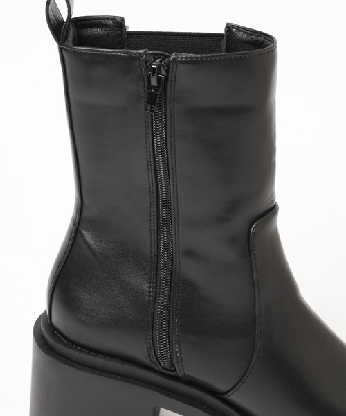 Andemiu（アンデミュウ）の「ヒールサイドゴアブーツ977472（ブーツ・レディース・ブラック・LARGE/MEDIUM/SMALL）」の9枚目の写真