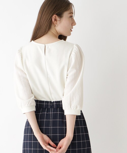 index(インデックス)の「◆異素材ボリュームスリーブトップス/シアー【洗濯機洗い可】(Tシャツ/カットソー・レディース・オフホワイト/ライトグレー/ライトグリーン/チャコールグレー/ブラック・42/38/40/36)」の13枚目の写真