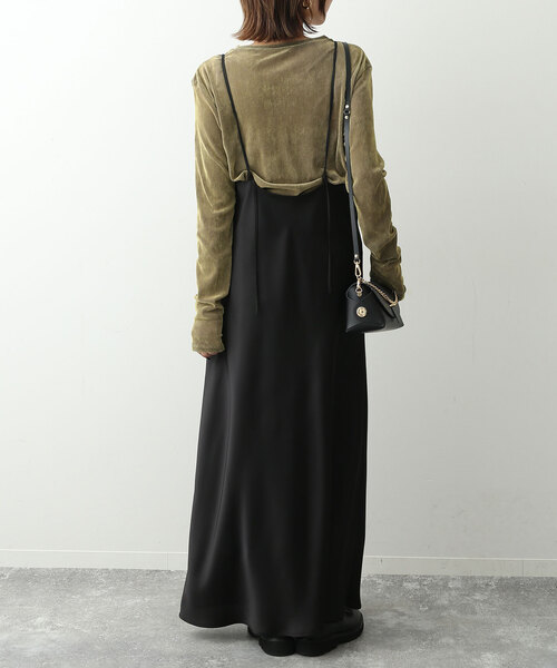 SLOBE IENA(スローブイエナ)の「シアーフロッキークルーネックロンTEE(Tシャツ/カットソー・レディース・カーキ/ネイビー・FREE)」の7枚目の写真