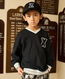 XLARGE KIDS（エクストララージキッズ）の「ラインリブＶネックトレーナー（スウェット・キッズ）」