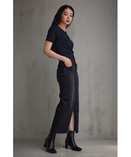 AZUL by moussy（アズールバイマウジー）の「AZUL DENIM/15TH ハイウエストスカート（デニムスカート・レディース・ライトブラック・X-SMALL/SMALL/LARGE/MEDIUM）」の4枚目の写真