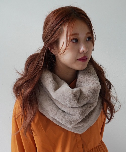 Port（ポート）の「【 Port / ポート 】 フェイクファー スヌード（ネックウォーマー/スヌード・レディース・ブラック/グレー/ブラウン/ベージュ・FREE）」の5枚目の写真