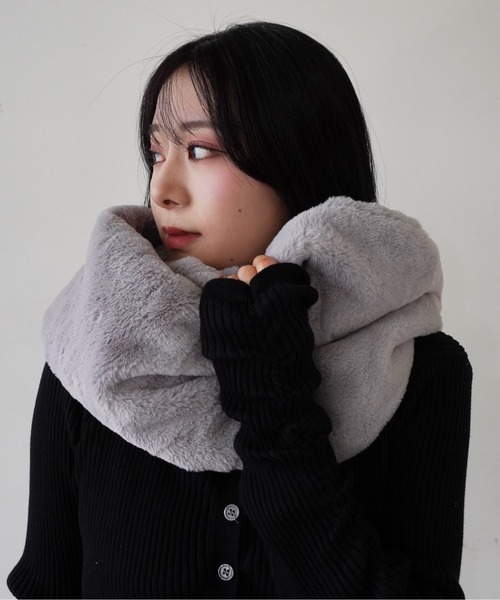 Port（ポート）の「【 Port / ポート 】 フェイクファー スヌード（ネックウォーマー/スヌード・レディース・ブラック/グレー/ブラウン/ベージュ・FREE）」の21枚目の写真