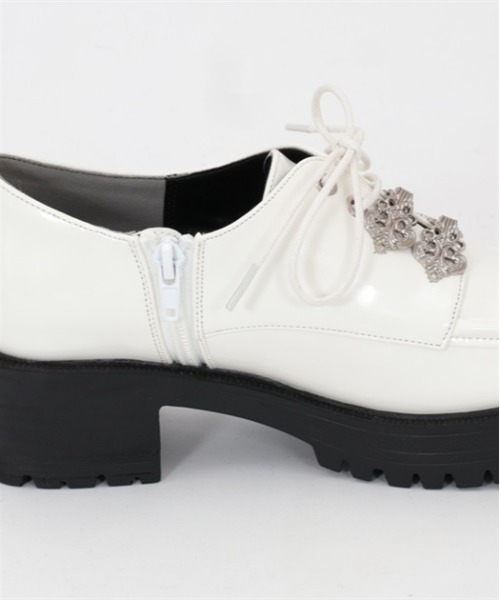 axes femme(アクシーズファム)の「チャイナ風モチーフシューズ(パンプス・レディース・ブラック/ホワイト・MEDIUM/LARGE)」の3枚目の写真