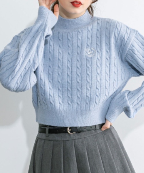 OLIVE des OLIVE（オリーブデオリーブ）の「ハイネックケーブルコンパクトトップス 1032050430（ニット/セーター・レディース・チャコールグレー/サックスブルー/オフホワイト/ブラック・FREE）」の4枚目の写真