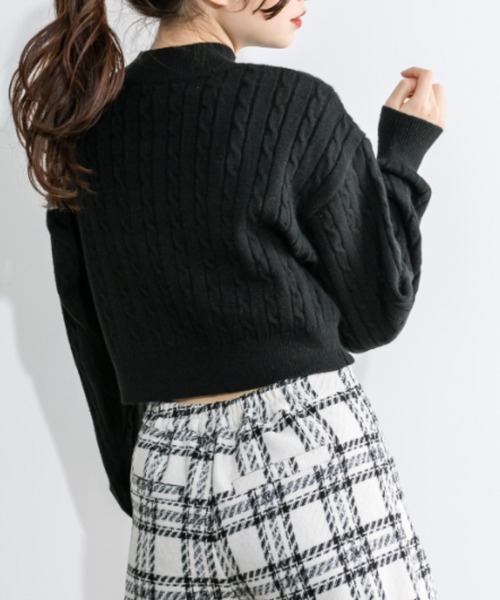 OLIVE des OLIVE（オリーブデオリーブ）の「ハイネックケーブルコンパクトトップス 1032050430（ニット/セーター・レディース・チャコールグレー/サックスブルー/オフホワイト/ブラック・FREE）」の16枚目の写真