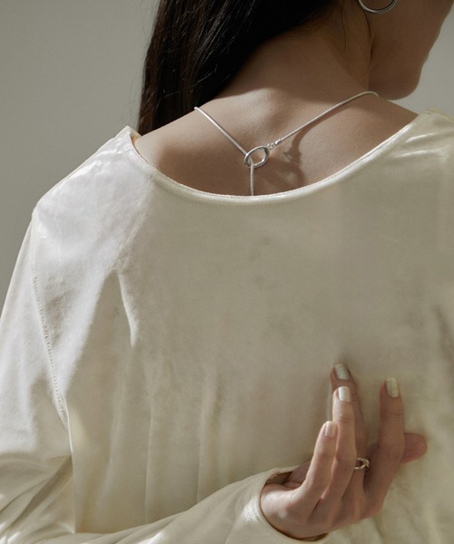 SALON adam et rope'（サロン アダム エ ロペ）の「クラッシュベロア2WAYロングスリーブTシャツ【セットアップ対応・洗える】（Tシャツ/カットソー・レディース・ベージュ/ホワイト/ブラック・FREE）」の11枚目の写真