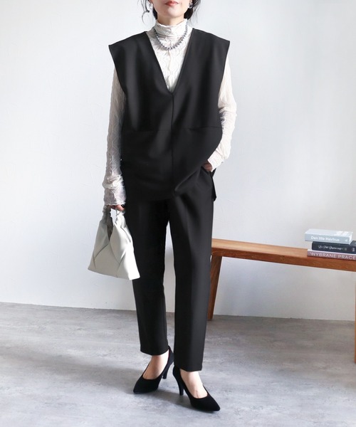 reca（レカ）の「Vネックベスト×テーパードパンツ2点セット（スーツセット・レディース・ブラック/サンドベージュ/グレー・S/M/L/XL）」の5枚目の写真
