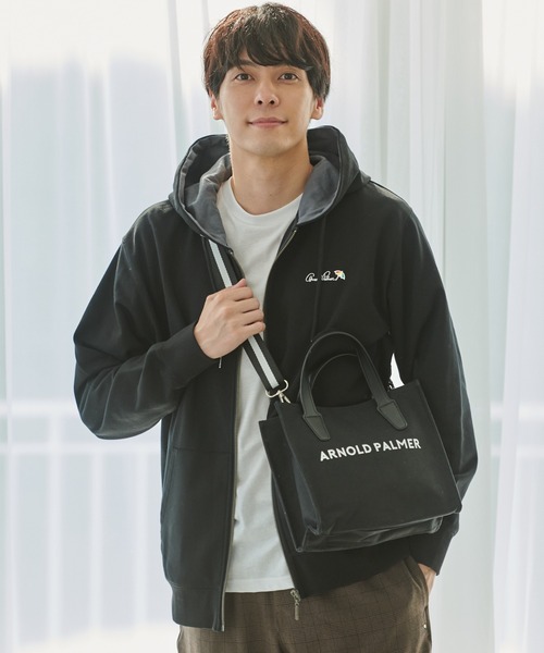 Arnold Palmer(アーノルドパーマー)の「2WAY シェア コンパクト トート(トートバッグ・レディース・ネイビー/ベージュ/ブラック/アイボリー/グレイッシュベージュ/カーキ/ライトブルー/インディゴブルー・F)」の3枚目の写真