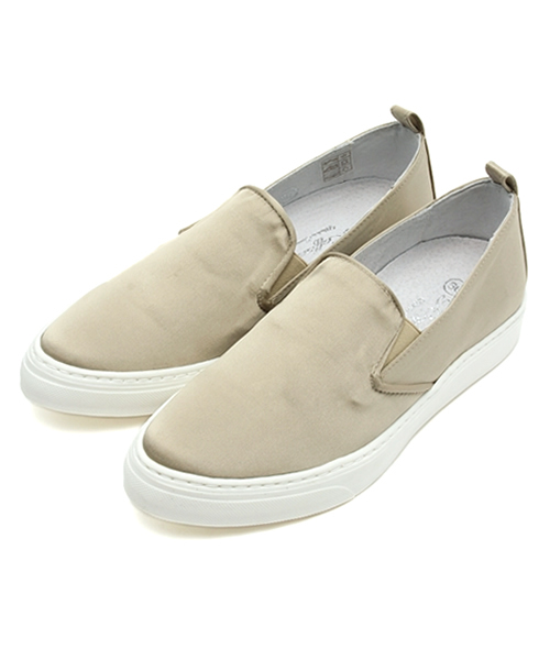 COLLAGE GALLARDAGALANTE(コラージュガリャルダガランテ)の「【RAFFAELEB.】シルクスリッポン(スニーカー・レディース・ブラック/ベージュ・38/36/37)」の1枚目の写真