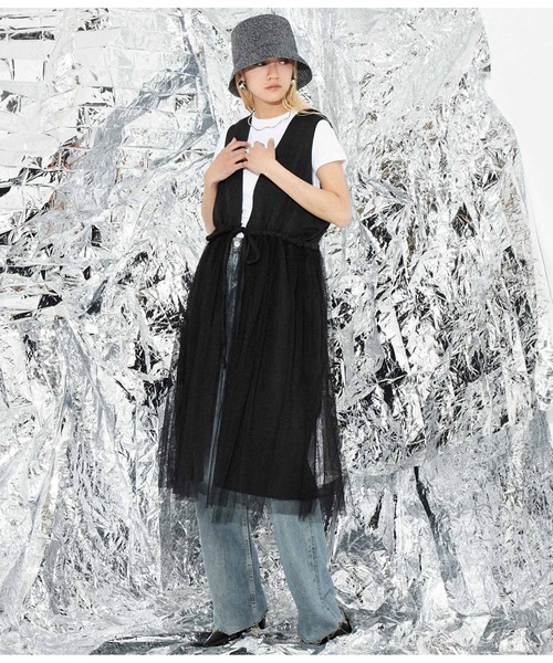 Settimissimo（セッティミッシモ）の「リネンタッチ 切替チュール ロングジレ ベスト（ベスト・レディース・ベージュ/ブラック・M）」の9枚目の写真