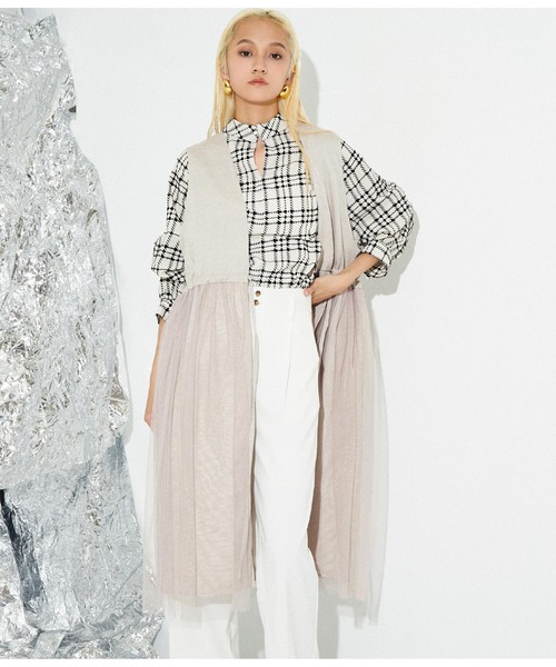 Settimissimo（セッティミッシモ）の「リネンタッチ 切替チュール ロングジレ ベスト（ベスト・レディース・ベージュ/ブラック・M）」の10枚目の写真