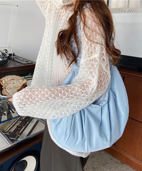 Mignonjour(ミニョンジュール)の「Mignonjour/くしゅくしゅショルダーバッグ M2295(ショルダーバッグ・レディース・ピンク/ブルー/アイボリー/ホワイト/ブラック・FREE)」の4枚目の写真