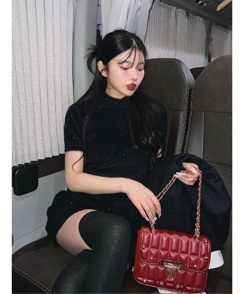 Darich(ダーリッチ)の「スタッズシャギーニットセットアップ(ワンピース・レディース・ホワイト/ピンクベージュ/ブラック・FREE/FL)」の6枚目の写真