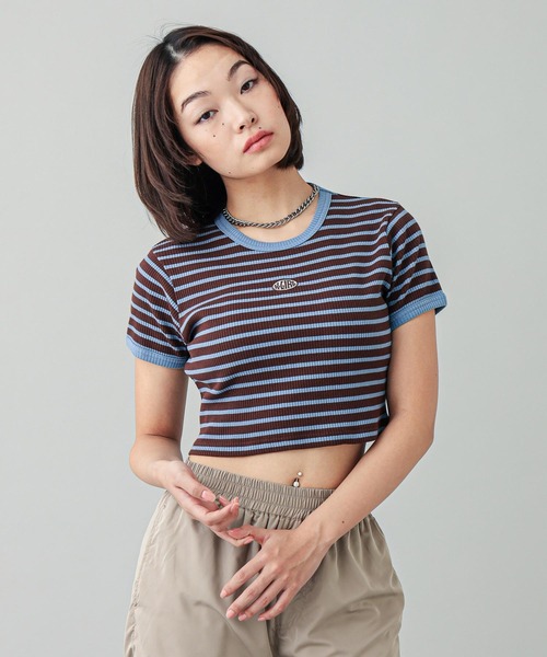 X-girl(エックスガール)の「OVAL LOGO S/S TOP(Tシャツ/カットソー・レディース・マルチ/ブラック/ホワイト/ブラウン・S/M)」の1枚目の写真