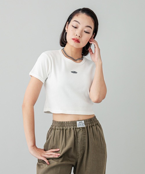X-girl(エックスガール)の「OVAL LOGO S/S TOP(Tシャツ/カットソー・レディース・マルチ/ブラック/ホワイト/ブラウン・S/M)」の19枚目の写真
