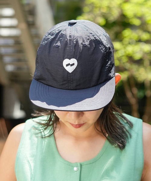 BANKS(バンクス)の「CAP/BANKS JOURNAL(バンクスジャーナル)ハートモチーフロゴツイルキャップ(キャップ・メンズ・ベージュ/グリーン系その他5/ブラック・FREE)」の2枚目の写真