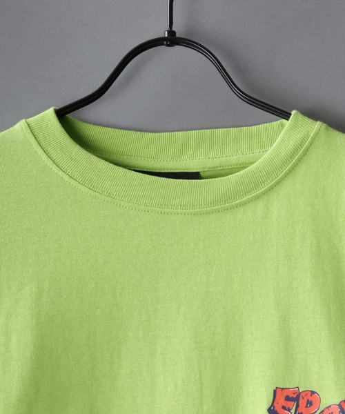 Ed Hardy（エドハーディー）の「Ed Hardy/エド・ハーディー ヴィンテージライク ロックプリント Tシャツ（Tシャツ/カットソー・メンズ・ホワイト/ライム/ホワイト系その他/グリーン系その他/チャコール/ブラック/ブラック系その他2/ブラック系その他/ブラック系その他3/ホワイト系その他3/グリーン系その他2/ブラック系その他7/ブラック系その他6/ブラック系その他4/ブラック系その他5/ホワイト系その他4/ホワイト系その他2・M/L/LL）」の21枚目の写真