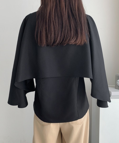 ABITOKYO(アビトーキョー)の「スタンドカラーポンチョブラウス(シャツ/ブラウス・レディース・ホワイト/ブラック/カーキ・M/L)」の7枚目の写真