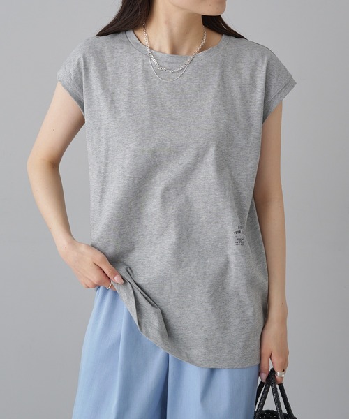 PUAL CE CIN(ピュアルセシン)の「ワンポイントロゴプリント万能カットソー(Tシャツ/カットソー・レディース・オフホワイト/グレー/ブラック・FREE)」の1枚目の写真