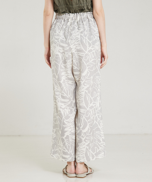 qualite（カリテ）の「ボタニカルプリントワイドパンツ（その他パンツ・レディース・グレー・36/38）」の6枚目の写真