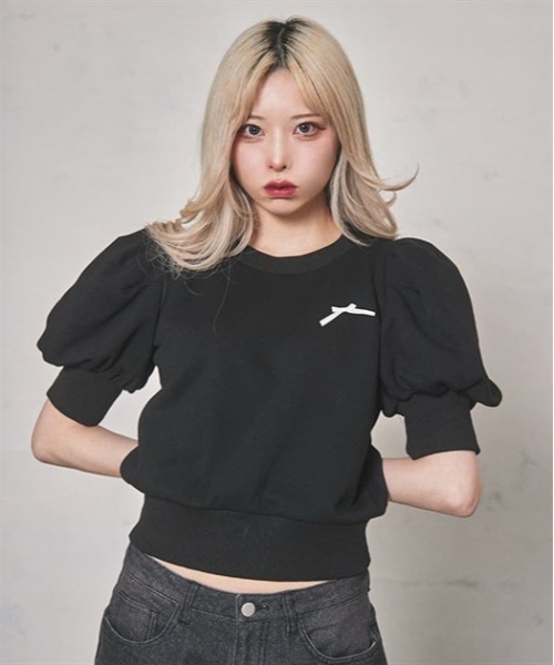 FickleBebe(フィクルベベ)の「パフスリーブフリーストップス(Tシャツ/カットソー・レディース・グレー/ブラック・FREE)」の2枚目の写真