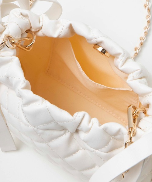 WEGO（ウィゴー）の「WEGO/サイドリボンキルティングショルダー（ショルダーバッグ・レディース・ホワイト/ブラック・FREE）」の4枚目の写真