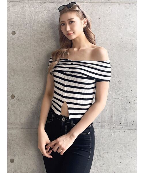 GYDA（ジェイダ）の「HEMスリットオフショルニットトップス（ニット/セーター・レディース・ブラック/その他1/レッド・FREE）」の10枚目の写真