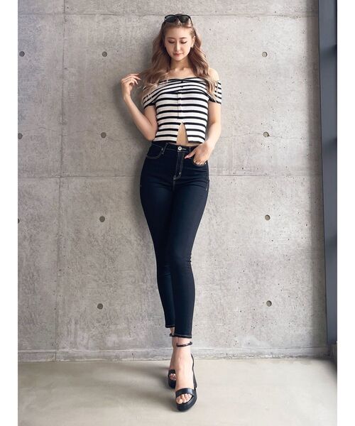 GYDA（ジェイダ）の「HEMスリットオフショルニットトップス（ニット/セーター・レディース・ブラック/その他1/レッド・FREE）」の16枚目の写真