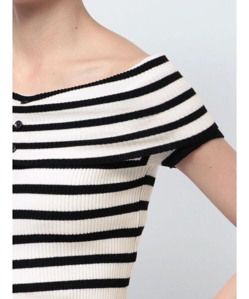 GYDA（ジェイダ）の「HEMスリットオフショルニットトップス（ニット/セーター・レディース・ブラック/その他1/レッド・FREE）」の21枚目の写真