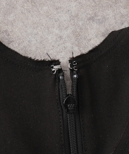 専用ページ【新品】slobe IENA petite Vネックオールインワン SLOBE IENA（スローブイエナ）の「《WEB限定》petite Vネック
