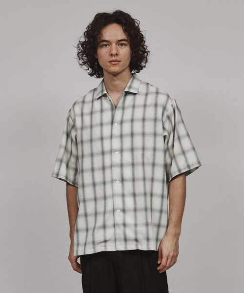 タケオキクチ　TAKEO KIKUCHI　オンブレ　チェックシャツ　ネルシャツ TAKEO KIKUCHI - 美品✨タケオキクチ❣️半袖シャツ ノーカラー