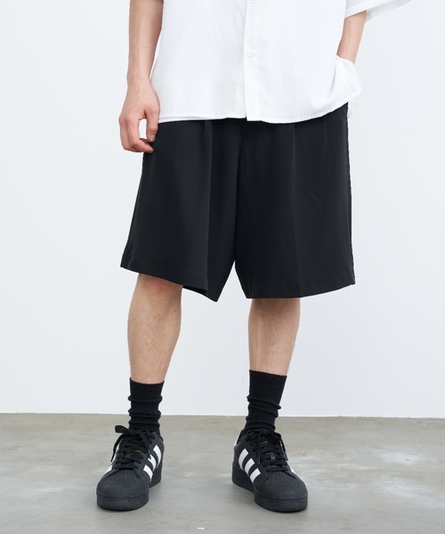 SINSS（シンス）の「Wide slacks shorts / ワイドスラックスショーツ（その他パンツ・メンズ・ブラック/ネイビー・LARGE/MEDIUM/SMALL）」の11枚目の写真