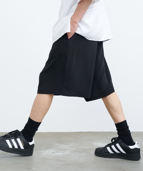 SINSS（シンス）の「Wide slacks shorts / ワイドスラックスショーツ（その他パンツ・メンズ・ブラック/ネイビー・LARGE/MEDIUM/SMALL）」の16枚目の写真