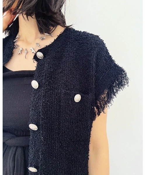 Torrazzo Donna（トラッゾドンナ）の「ファンシーヤーンニットベスト（ベスト・レディース・ブラック/杢グレー・FREE）」の6枚目の写真