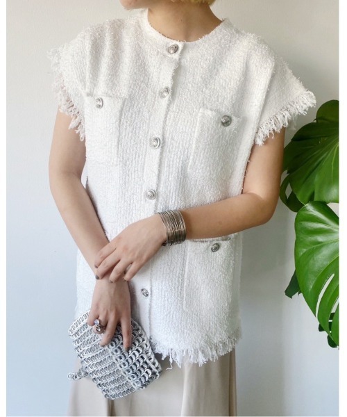 Torrazzo Donna（トラッゾドンナ）の「ファンシーヤーンニットベスト（ベスト・レディース・ブラック/杢グレー・FREE）」の9枚目の写真