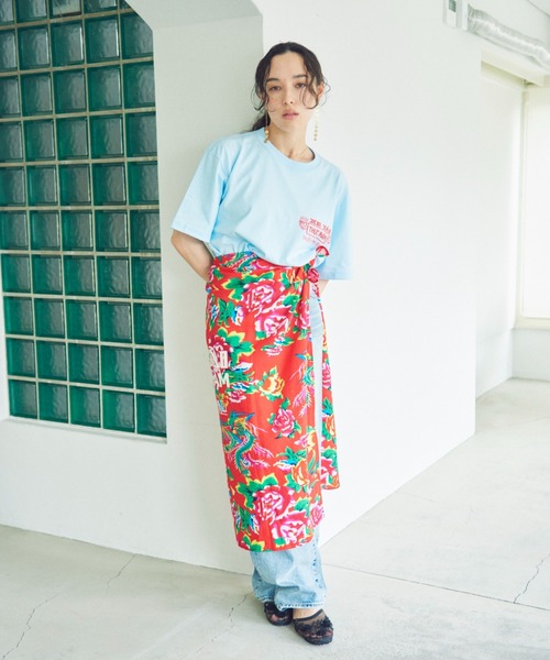 THEATRE PRODUCTS（シアタープロダクツ）の「フラワープリントスカーフ（ストール/ショール・レディース・グリーン/ブルー/レッド・FREE）」の4枚目の写真