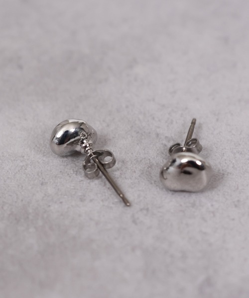 emesuelee（エメスーリー）の「日本製 ニッケルフリー ミニメタルピアス（ピアス（両耳用）・レディース・シルバー/ゴールド・フリー）」の6枚目の写真