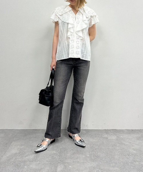 FOREVER 21(フォーエバー トゥエンティーワン)の「【2024SS】フレアデニム(デニムパンツ・レディース・ブラック/ライトブルー/ブルー・SMALL/MEDIUM/LARGE)」の4枚目の写真